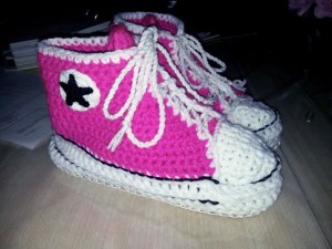 Hæklet converse allstars sko str 38-39